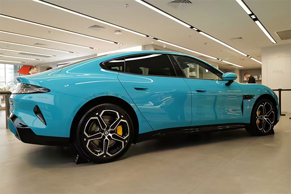 CAAM: China's New Energy Vehicle Sales Reached 1.262 Million Units in July, Up 27.4% Year-on-Year