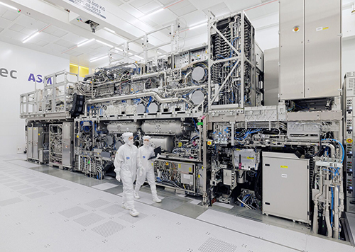 ASML: High NA EUV Saves Time and Costs, with 350,000 Wafers Processed to Date